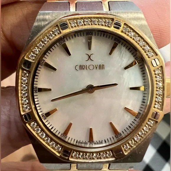 CARLOVAN watch - Sapphire Crystal Mother of Pearl - EUC